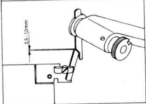 PFAFF hobbylock 794 - Changing knives - 7