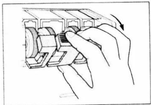 PFAFF hobbylock 794 - Changing the light bulb: - 2