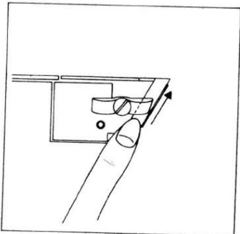 PFAFF hobbylock 795 - Changing knives - 2