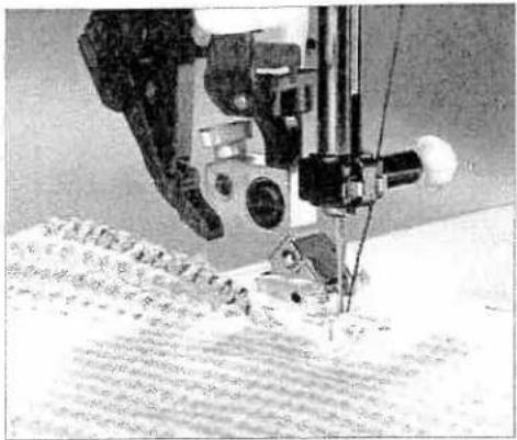 PFAFF performance 2056 - Gathering foot - 2