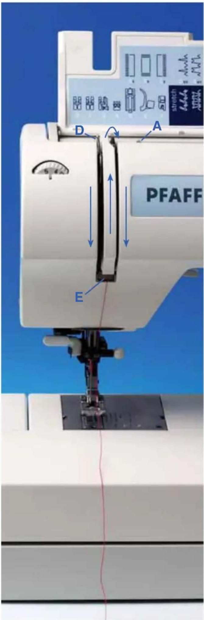 PFAFF select 1540 - Inserting the bobbin case - 1