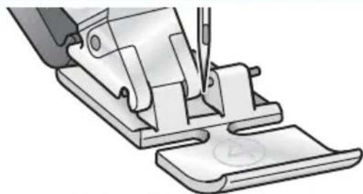 PFAFF select 1540 - Sewing on zippers - 1