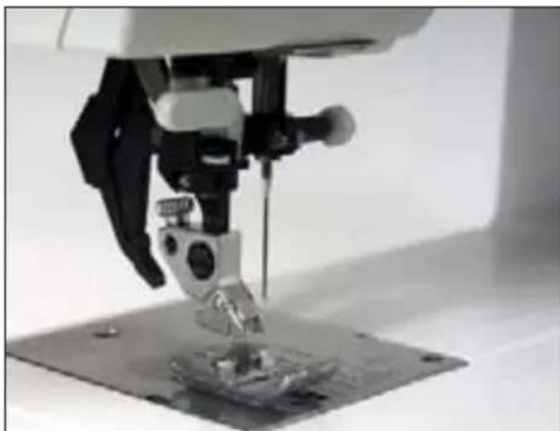 PFAFF select 1538 - Removing the presser foot - 2