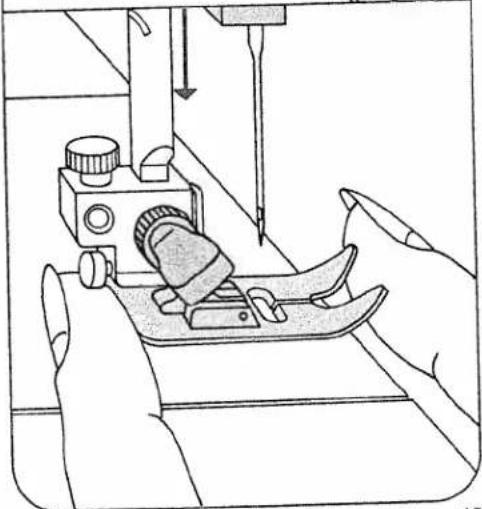 PFAFF tipmatic 1019 - Changing the needle - 7