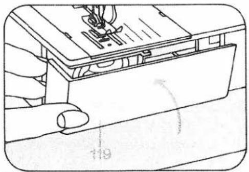 PFAFF tipmatic 1047 - Inserimento del filo superiore: - 7