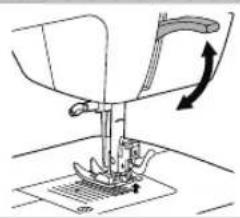 SINGER Simple 2263 - Ensartando el Hilo Superior - 3