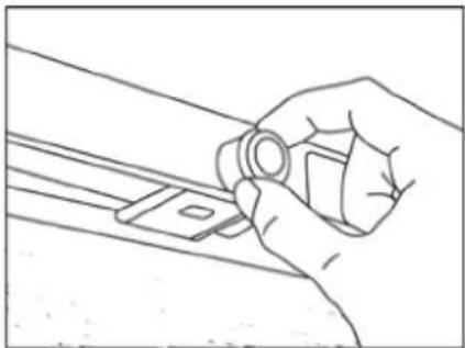 VESTFROST VKG 571 - Reversing the door - 2