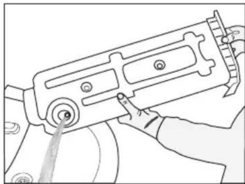 BLOMBERG TKF 8451 AGC 50 - Vesisäiliön tyhjentäminen - 2