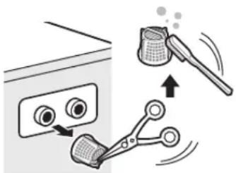 Diagram illustrating a cleaning or cleaning process with labeled components and directional arrows indicating flow or movement.