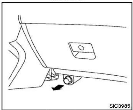 NISSAN 370Z Roadster (2012) - POWEROUTLET - 2