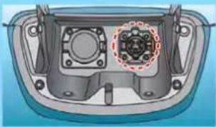 NISSAN Leaf (2012) - ATTENTION - 1