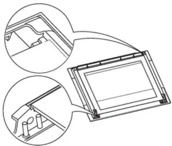 IKEA Udden CG3 - Remise en place de la porte et du panneau interne en verre. - 1