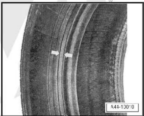 VOLKSWAGEN Golf Variant (2007) - Tyre damage due to insufficient tyre pressure - 2