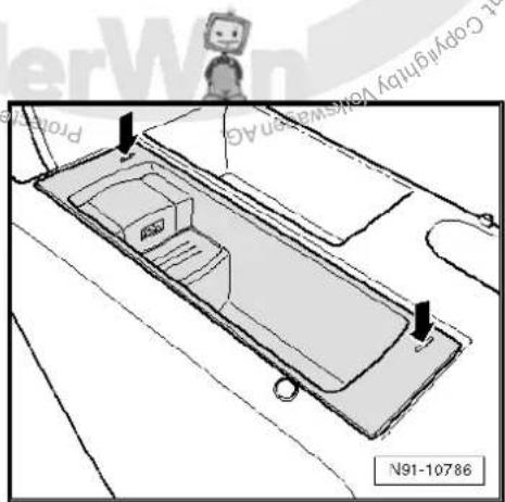 VOLKSWAGEN Golf Variant (2010) - Removing - 1