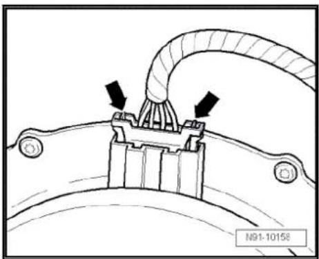 VOLKSWAGEN Golf Variant (2010) - Installing - 1