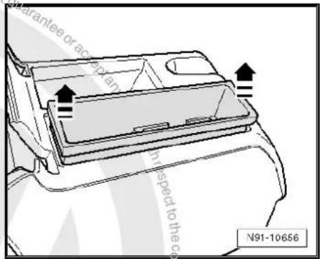 VOLKSWAGEN Golf Variant (2010) - Installing - 1