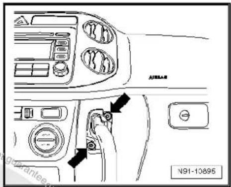 VOLKSWAGEN Golf Variant (2010) - Installing - 2