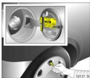 OPEL Combo (2009) - Fitting new tyres - 1