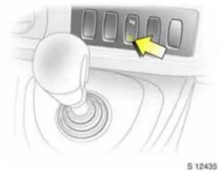 OPEL Movano (2008) - Selecting reverse - 1