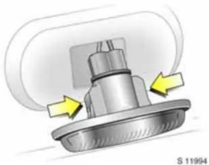 OPEL Movano (2008) - Front turn signals - 1