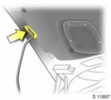 OPEL Movano (2008) - Bonnet release - 2