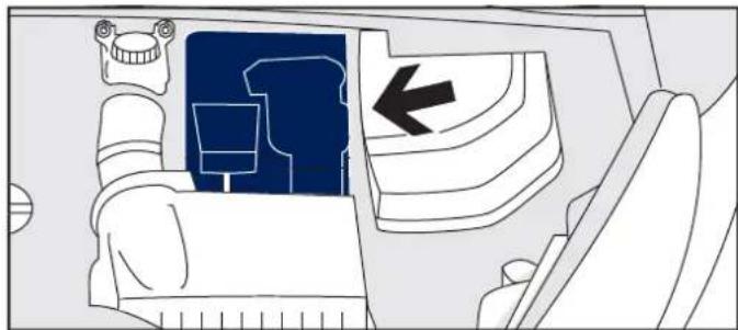 PEUGEOT RCZ (2012) - ACCESS TO THE BATTERY - 1