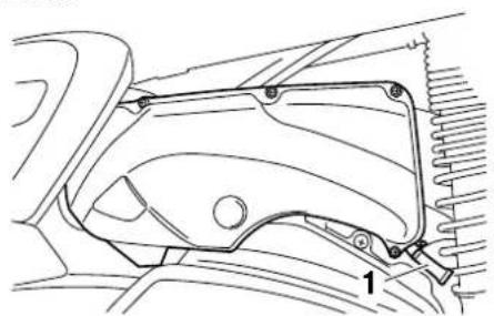 YAMAHA Majesty400 (2008) - Die Luftfiltergehäuse-Ablassschläuche reinigen - 1