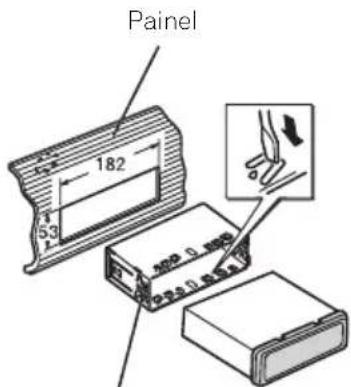 PIONEER DEH-2250UB - 2Fixeamangademontagemutilizando umachavedefendaparadirigiraslingüetasdemetal(90°)aolocalapropriado. - 1