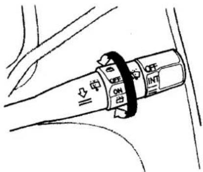 Honda CR-V (1999) - Controls Near the Steering Wheel - 4