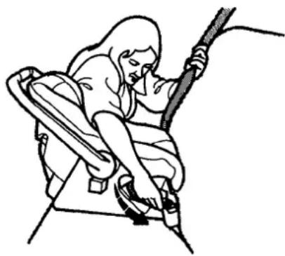 Honda CR-V (1999) - Installing a Rear-Facing Child Seat with a Lap/Shoulder Belt - 1