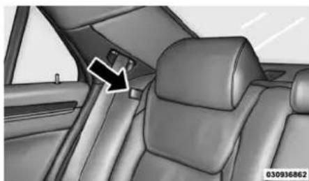 Chrysler 300 (2014) - Banquettearrièreàdossiers rabattables - 1