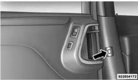 DODGE Grand Caravan (2014) - Portelatéralecoulissante à commandeélectrique—selon l'équipement - 2