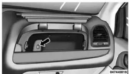 DODGE Grand Caravan (2014) - Branchementd'uniPod MD oud'un dispositifUSBexterne - 1