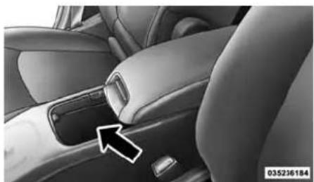 DODGE Journey (2013) - Espacederangementdelaboîteà gants - 4