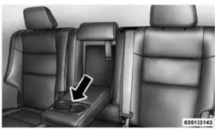 DODGE Durango (2014) - Porte-gobeletsdel'accoudoircentral arrière—selonl'équipement - 1