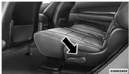 DODGE Durango (2014) - Accèsfacileauxsiègesdetroisième rangée - 1