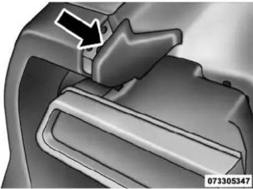 DODGE Challenger (2014) - Tail/Turn And Stop Lamp - 1