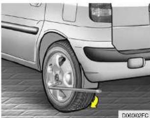 HYUNDAI Matrix (2006) - QUE FAIRE EN CAS D'URGENCE - 1