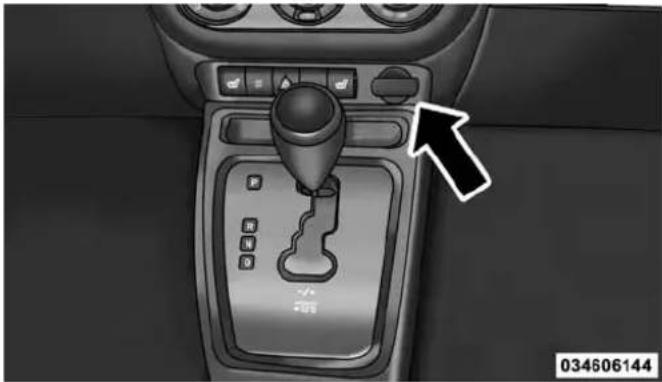 JEEP Compass (2014) - ELECTRICAL POWER OUTLETS - 1