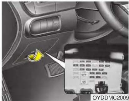 KIA Forte5 (2014) - Instrument panel fuse replacement - 1