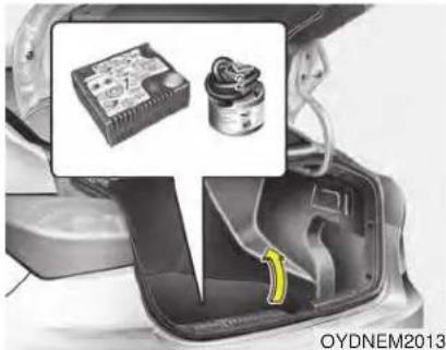 KIA Forte5 (2014) - IF YOU HAVE A FLAT TIRE (WITH TIRE MOBILITY KIT, IF EQUIPPED) - 1