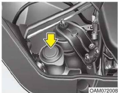 KIA Soul (2013) - ⚠ MISE EN GARDE - Liquide de freins et d'embrayage - 1