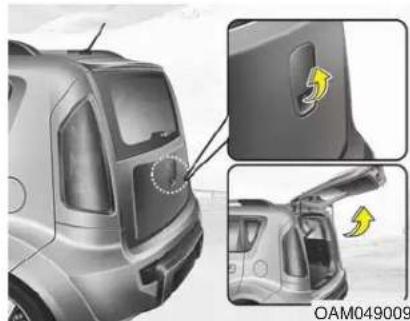 KIA Soul (2012) - TAILGATE - 1