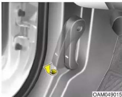KIA Soul (2012) - HOOD - 1