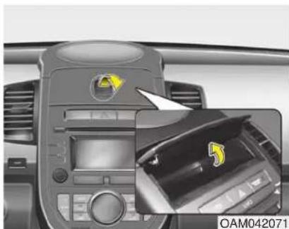 KIA Soul (2012) - Glove box - 1