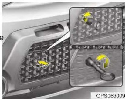 KIA Soul (2014) - Crochet de remorquage amovible (avant) (si équipé) - 1