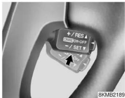KIA Sportage (2010) - Pour mettre le régulateur de vitesse hors fonction, effectuer l'une de ces fonctions : - 1