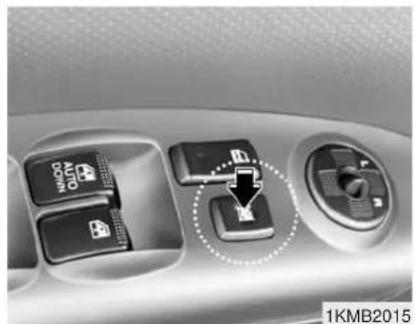 KIA Sportage (2010) - Ouverture de la fenêtre électrique (Fenêtre du conducteur, selon l'équipement) - 1