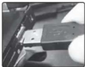 POLAROID iS326 - Powering the Camera ON - 3