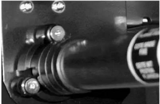 Mutoh Falcon Outdoor 62 - Step 8: Locking the scroller slip ring - 1
